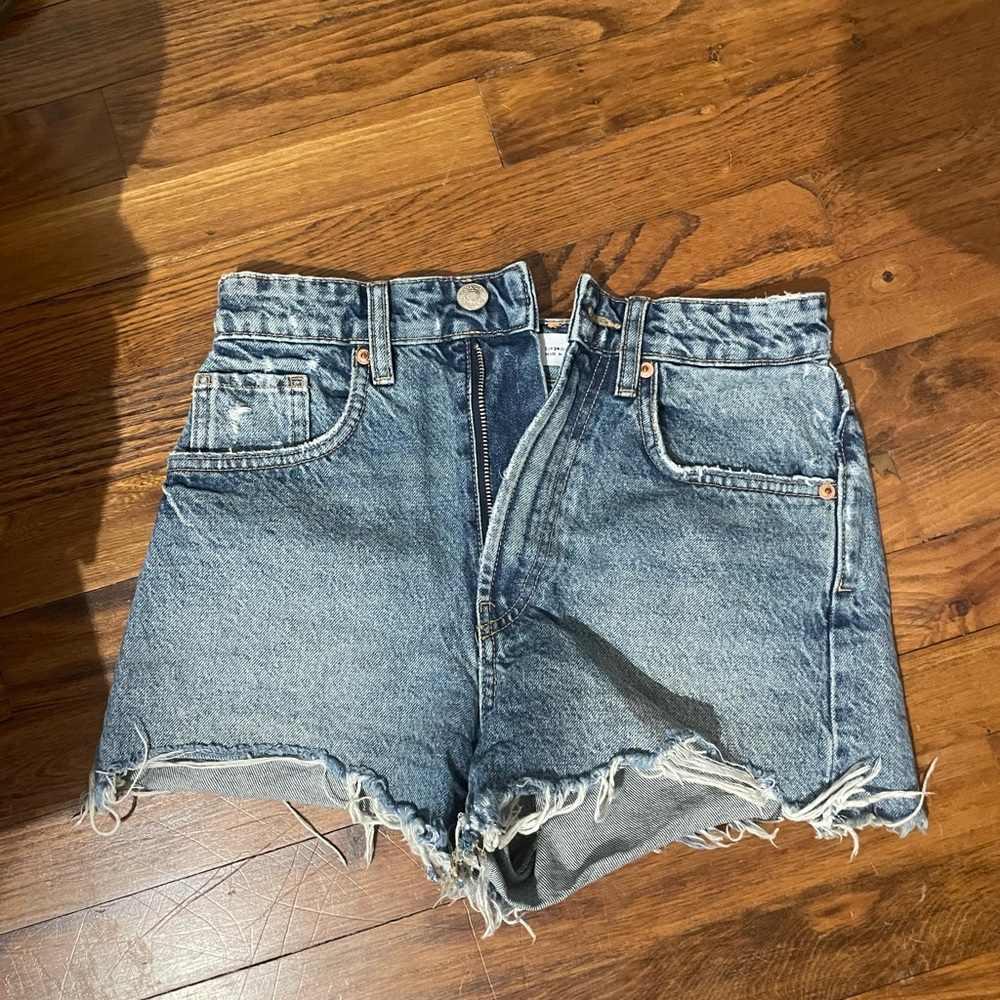 ZARA JEAN SHORTS